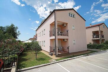 Ferienwohnungen mit Parkplatz Porec - 26344 Adriatic.hr