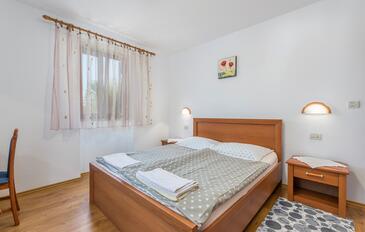 Lägenheter med parkering Porec - 26352