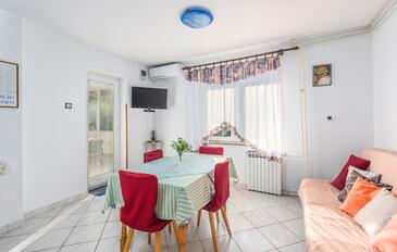 2-Zimmer-Ferienwohnung Porec (A-26362-d)