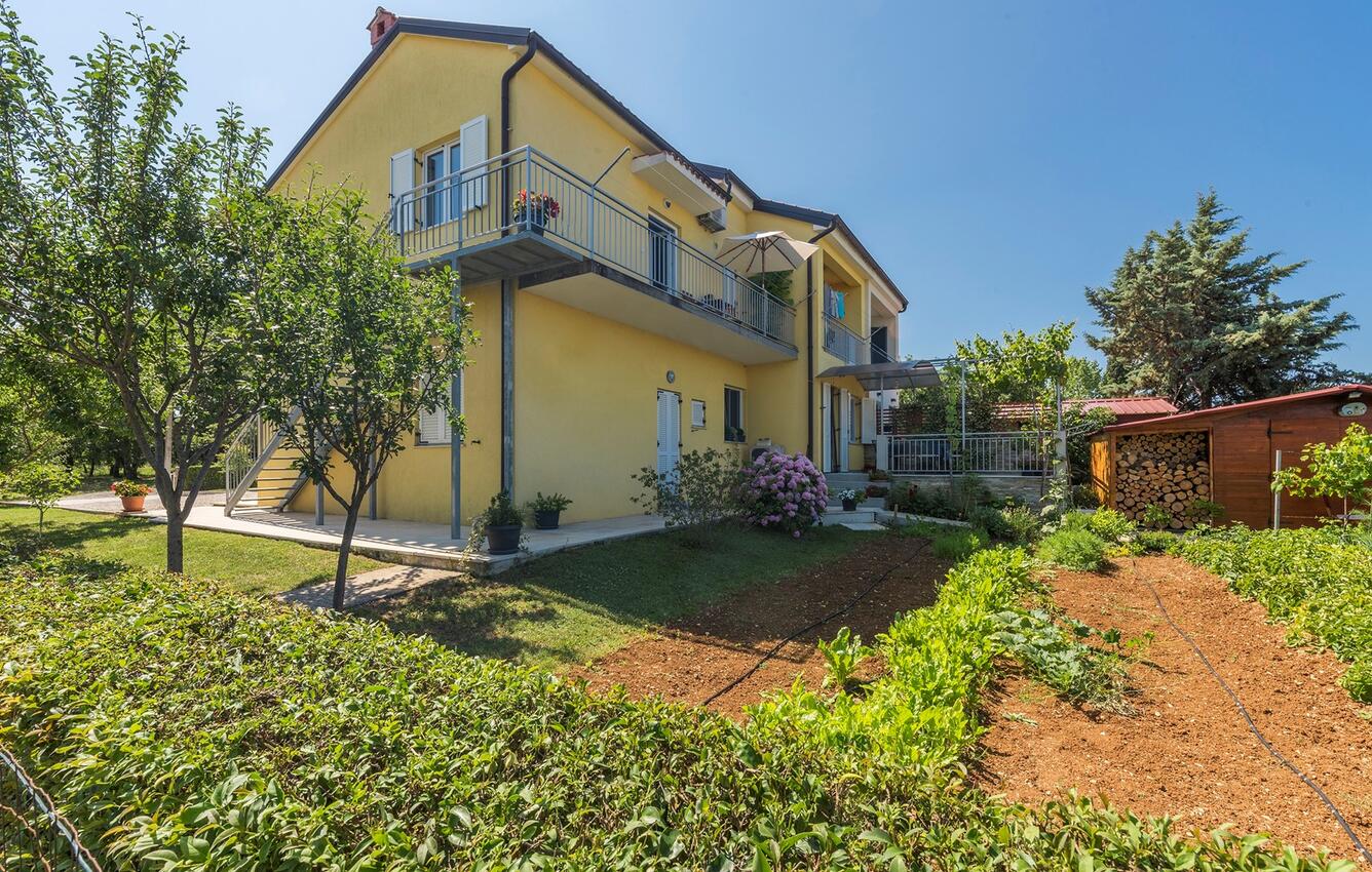 Apartamentos con parking Varvari, Porec - 26375