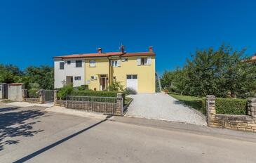 Appartements avec parking Varvari, Porec - 26375 Adriatic.hr