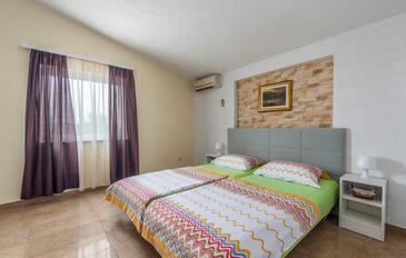 Apartmani za obitelj s djecom Višnjan - Strpačići, Središnja Istra - 26378
