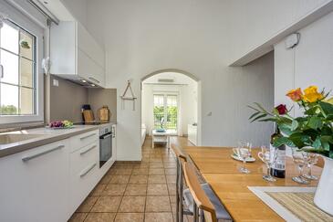 Apartamentos para familias con niños Novi Vinodolski - 26380