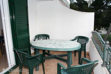 Apartments by the sea Zaostrog, Makarska - 2639