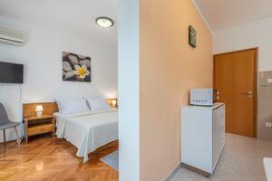 Dvoupokojový apartmán Poreč (A-26411-a(