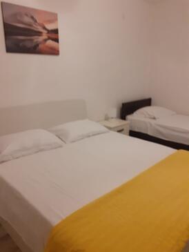 Apartmaji s parkingom Postira, Brač - 26414
