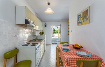 Ferienwohnungen mit Parkplatz Porec - 26415