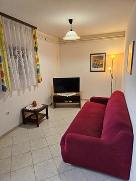 Ferienwohnungen mit Parkplatz Porec - 26415