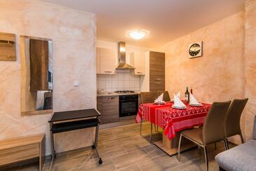 Apartmanok parkolóhellyel Varvari, Porec - 26427
