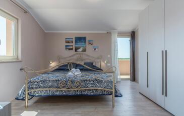 Nyaralóház medencével Porec - 26432