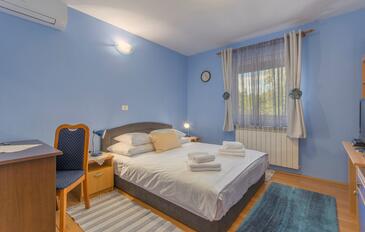 Apartmaji z bazenom Nova Vas, Poreč - 26435