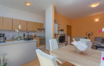 Apartmaji z bazenom Nova Vas, Poreč - 26435