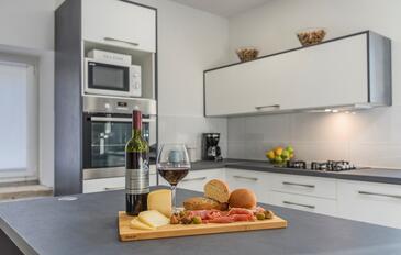 Family friendly house with a swimming pool Rakovci, Central Istria - Središnja Istra - 26453