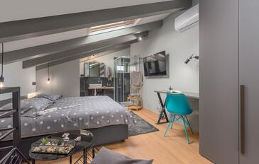 Lejlighedens parkeringsplads Porec - 26460
