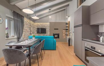 Lejlighedens parkeringsplads Porec - 26460