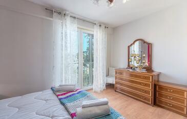 Apartments with parking space Poreč - 26466