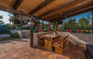 Vakantiehuis met zwembad Porec - 26480