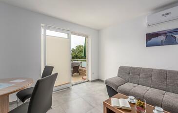 Apartmaji z internetom Novigrad - 26483