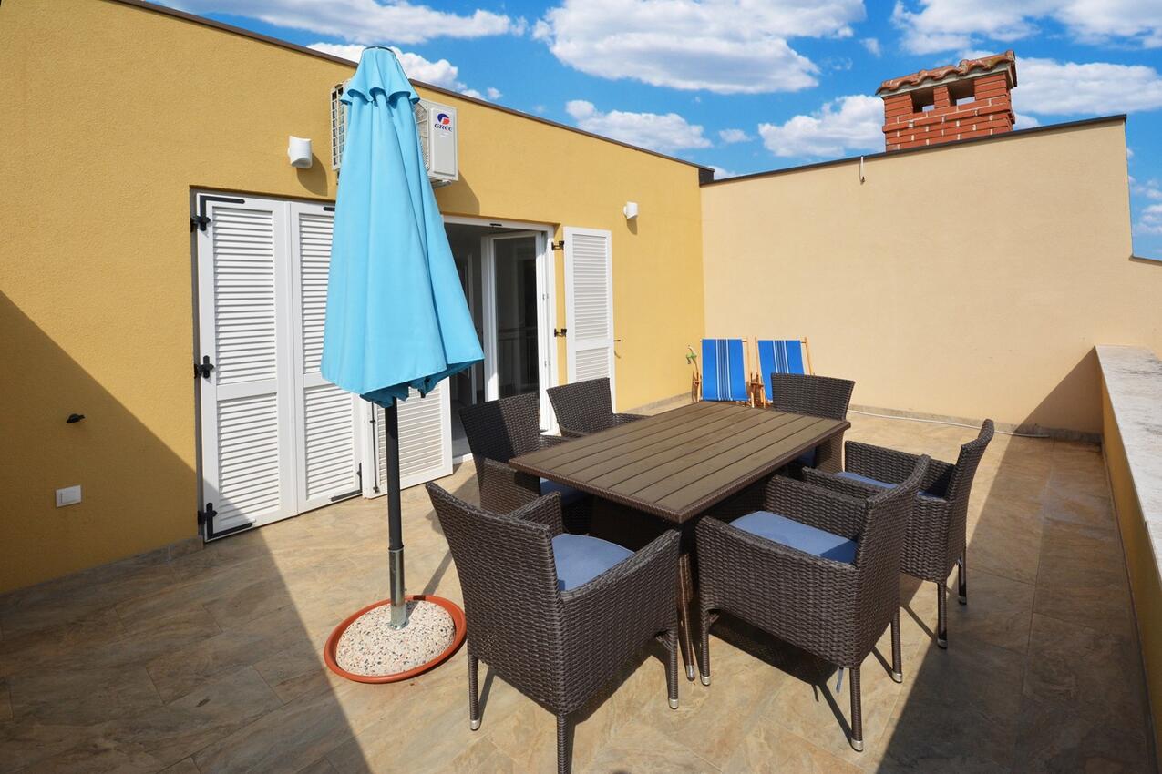 Trosobni apartman Novigrad (A-26483-b)