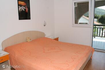 Apartments by the sea Zaostrog, Makarska - 2649