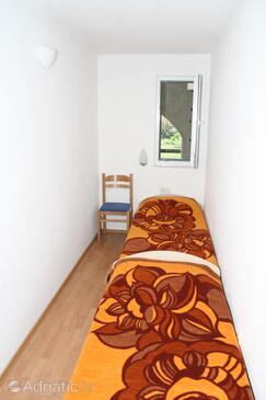 Apartments by the sea Zaostrog, Makarska - 2649