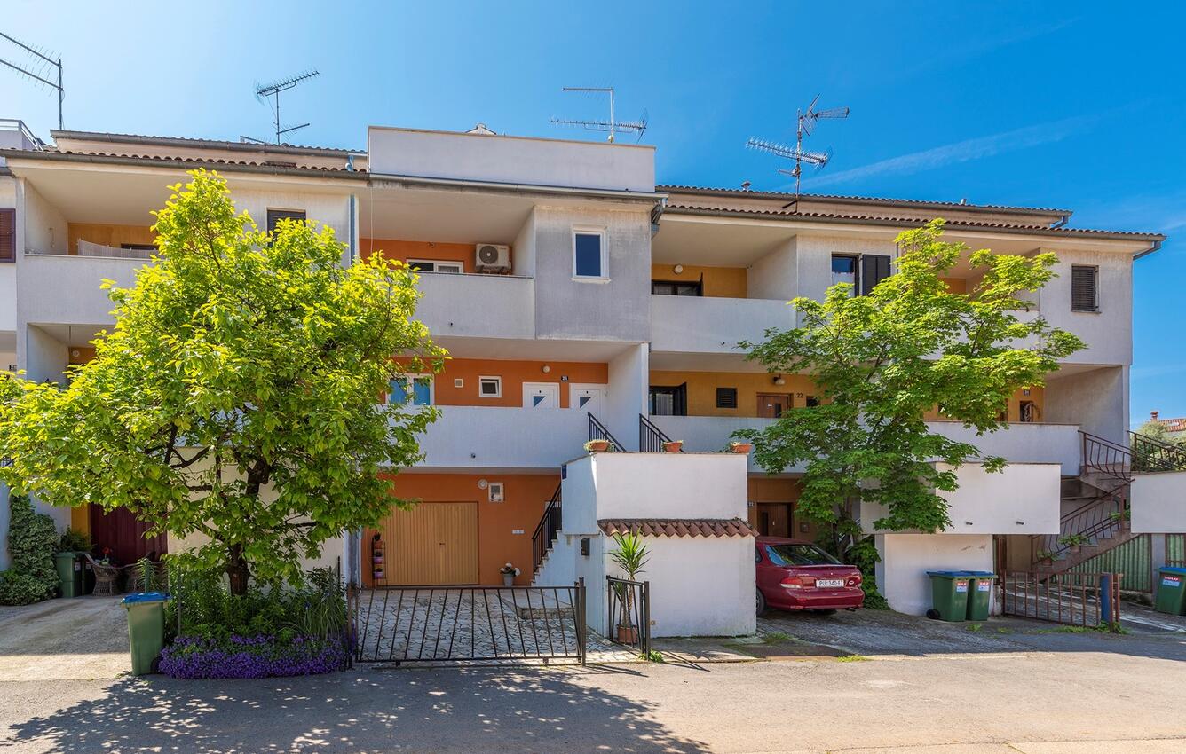 Apartmani s parkingom Poreč - 26499