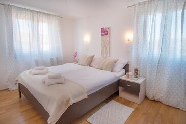 Apartmani s parkingom Sveti Vid, Krk - 26505