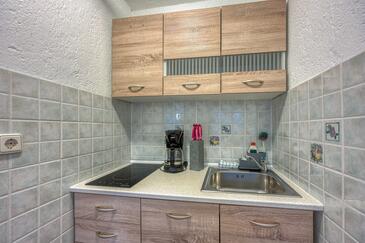 Apartments with WiFi Poreč - 26508