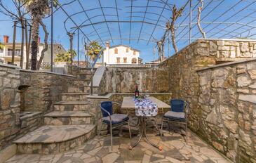 Apartments with WiFi Poreč - 26508