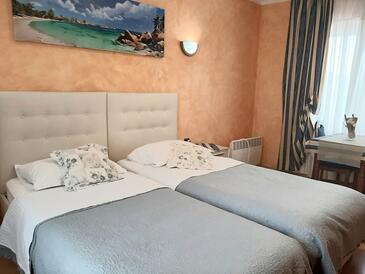Apartments and rooms with WiFi Pazin, Central Istria - Središnja Istra - 26509