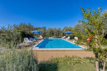 Holiday house with a swimming pool Kirmenjak, Poreč - 26519 Adriatic.hr
