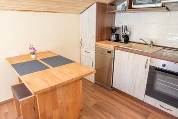 Apartments with WiFi Kaštelir, Central Istria - Središnja Istra - 26520