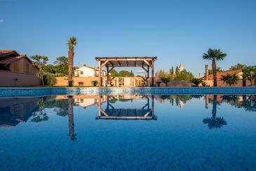 Apartments with swimming pool Kaštelir, Central Istria - Središnja Istra - 26520
