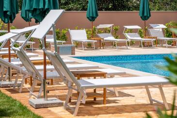 Apartments with swimming pool Kaštelir, Central Istria - Središnja Istra - 26520