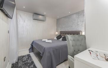 Haus am Meer mit Whirlpool Rovinj - 26529