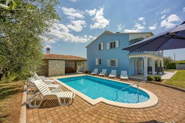 Дом для семьи с бассейном Каштел - Kaštel, Средняя Истрия - Središnja Istra - 26536 Adriatic.hr