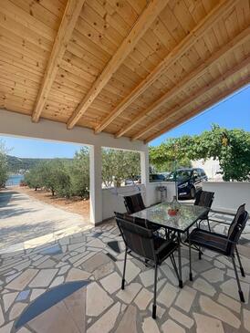 Seaside holiday house Vinišće, Trogir - 26539