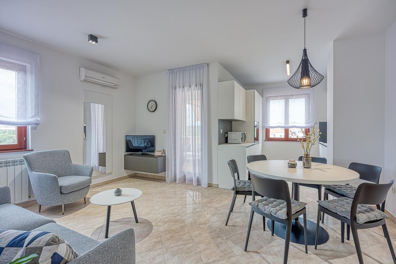 Kétszobás apartman Rovinj (A-26543-b)