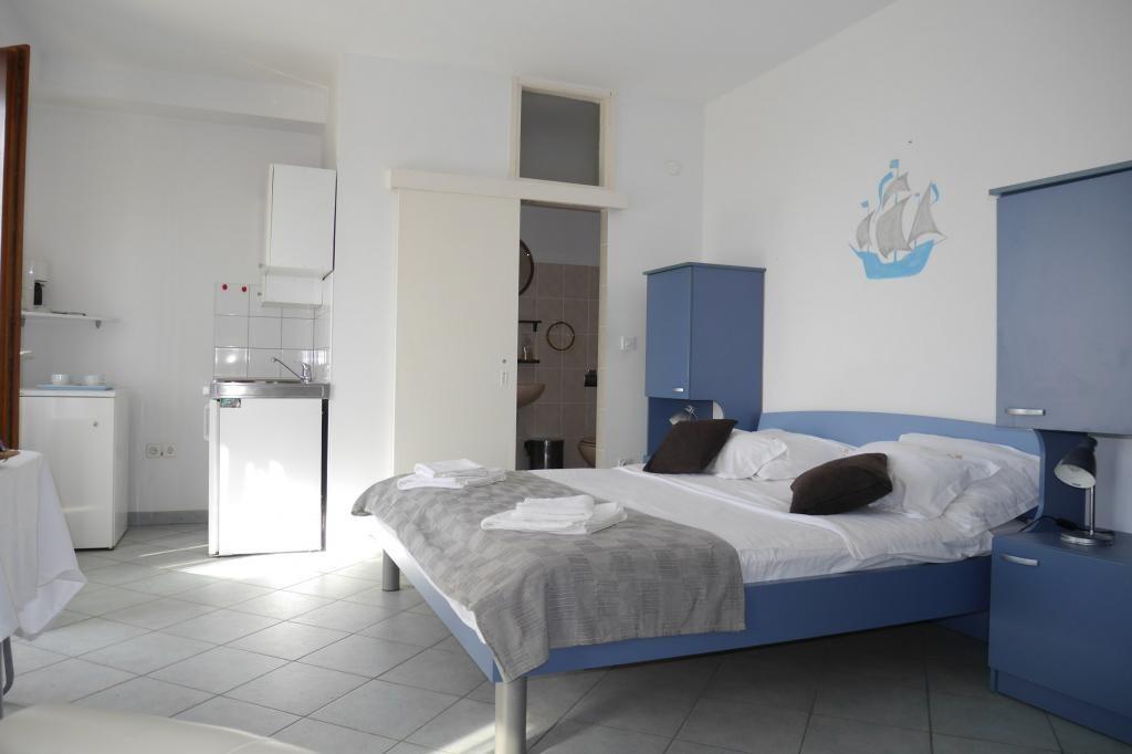 Apartamento de una habitación Dugi Rat (Omis) (A-26545-b)