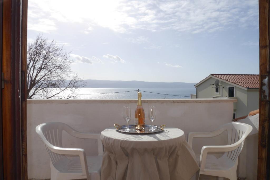 Apartamento de una habitación Dugi Rat (Omis) (A-26545-d)