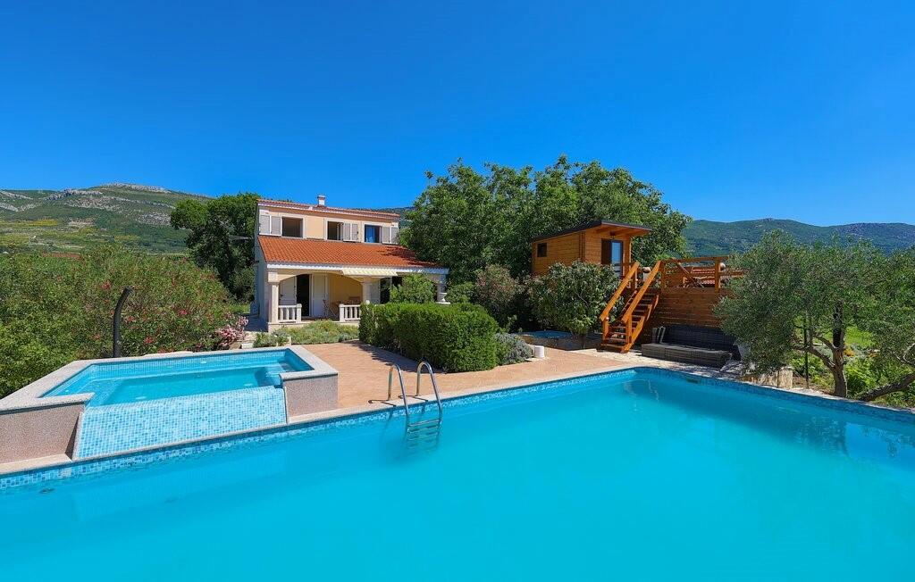 Dom s bazénom Kaštel Novi, Kaštela - 26550