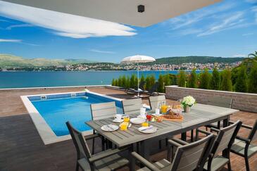 Luksusvilla ved havet med pool Okrug Gornji, Ciovo - 26556