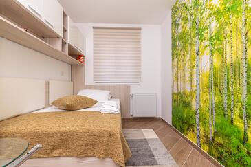 Apartments with parking space Pula - 26561