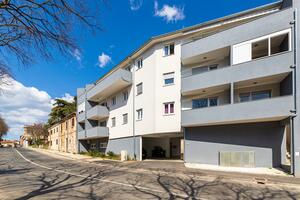 Apartamentos con parking Pula - 26561 - Adriatic.hr