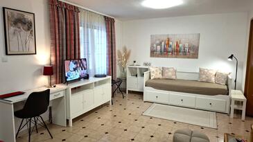 Apartments with WiFi Poreč - 26572