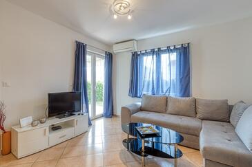 Apartamenty z parkingiem Karigador, Novigrad - 26592