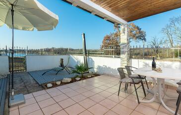Dom pri mori Červar - Porat, Poreč - 26614 Adriatic.hr