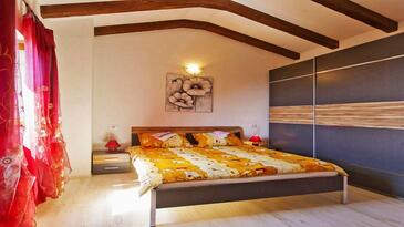 Family friendly house with a swimming pool Dolenja Vas, Central Istria - Središnja Istra - 26617