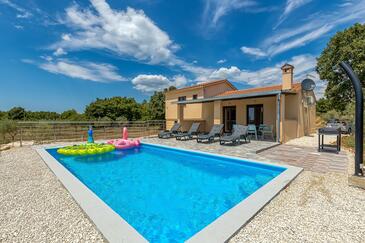 Holiday house with a swimming pool Juršići, Central Istria - Središnja Istra - 26636 Adriatic.hr
