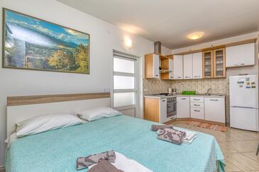 Apartamentos con parking Funtana, Porec - 26649